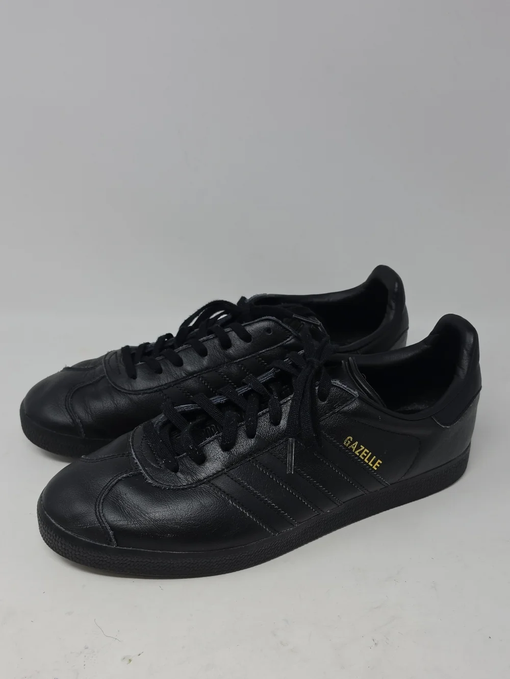 adidas Gazelle Men's Black Leather Sneakers with Gold Logo Size 10